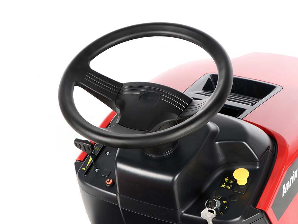 Cortadora de césped con asiento BRONCO 107T-S 